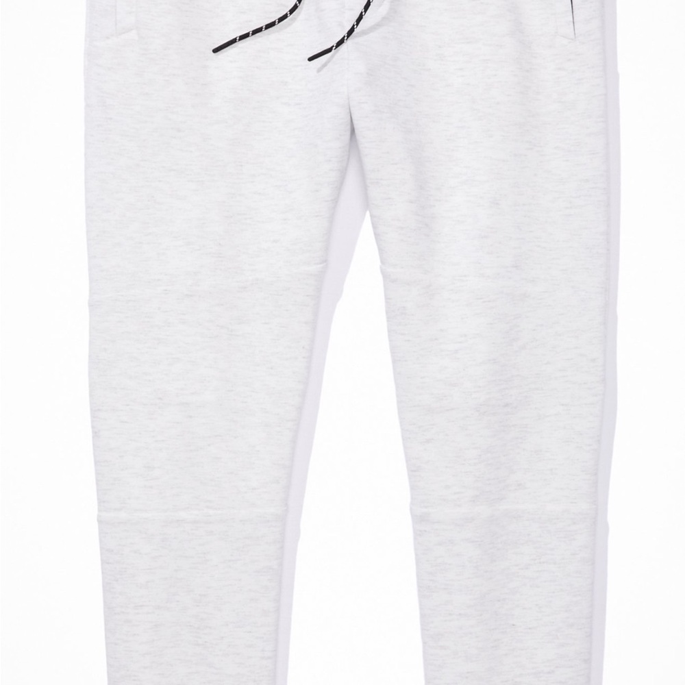 AE 24/7 Joggers